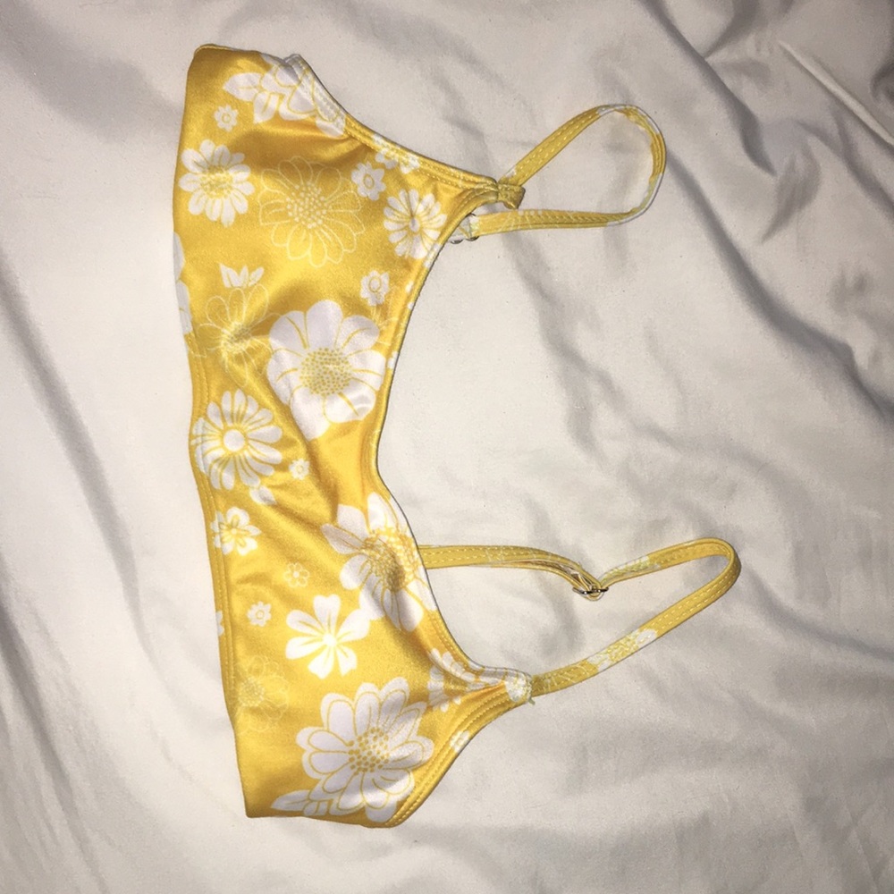 Yellow floral bathing suit top. Fits like small